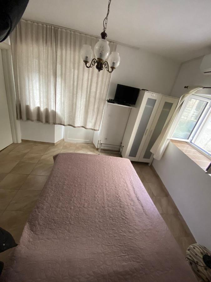 Mate Apartments Kaštela Buitenkant foto