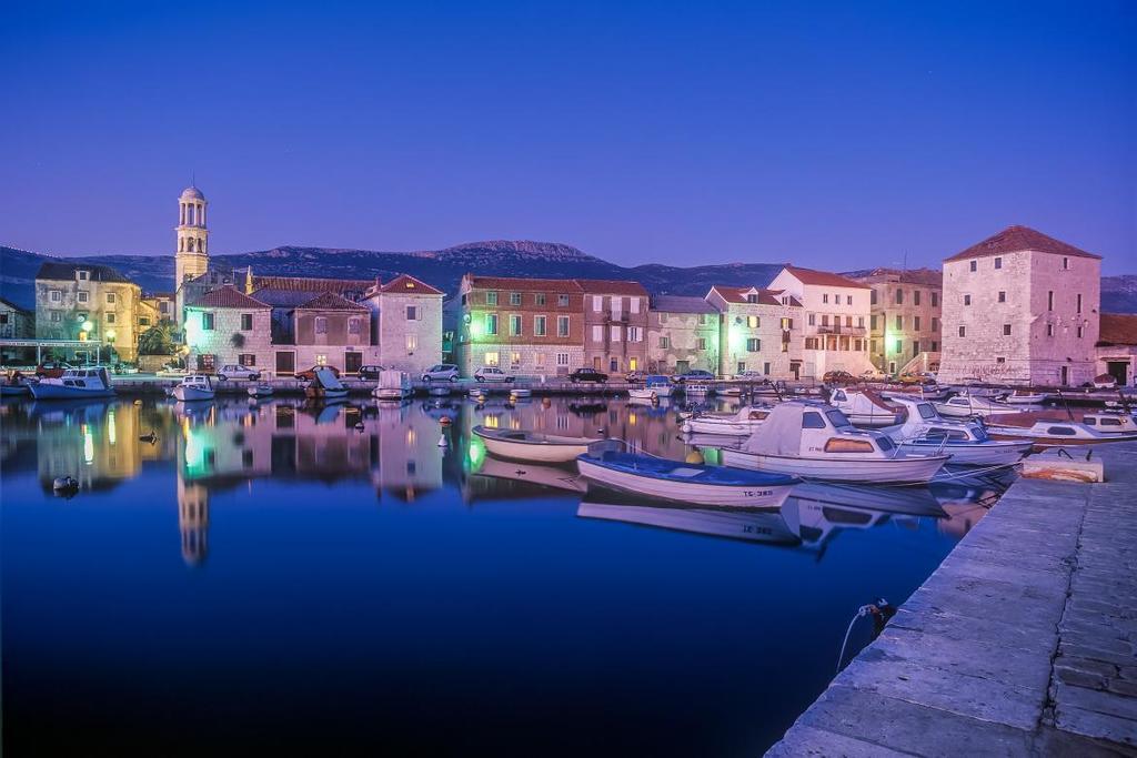 Mate Apartments Kaštela Buitenkant foto